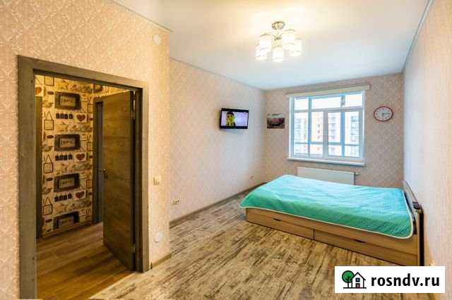 1-комнатная квартира, 37 м², 10/12 эт. в аренду на длительный срок в Буграх Бугры - изображение 1