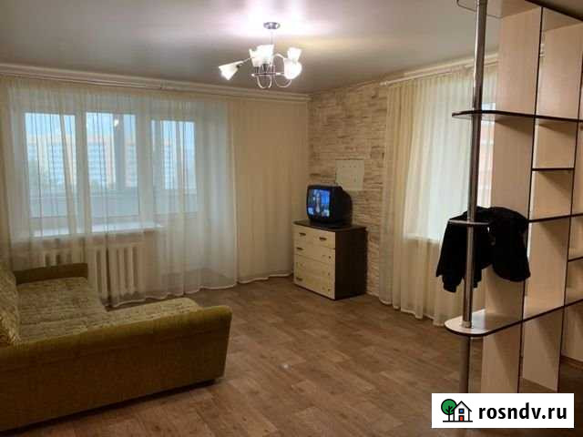 1-комнатная квартира, 46 м², 9/10 эт. в аренду на длительный срок в Северске Северск - изображение 1