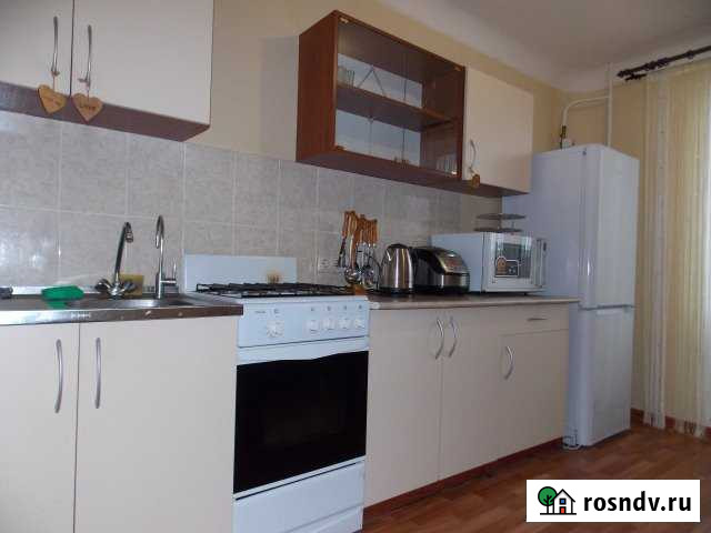 1-комнатная квартира, 36 м², 6/10 эт. в аренду посуточно в Волжском Волгоградской области Волжский - изображение 1