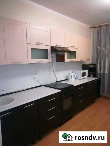 1-комнатная квартира, 50 м², 8/17 эт. в аренду на длительный срок в Чехове Московской области Чехов - изображение 1