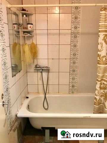 Комната 12.1 м² в 8-ком. кв., 3/5 эт. на продажу в Петрозаводске Петрозаводск - изображение 1