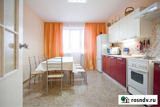3-комнатная квартира, 90 м², 12/12 эт. в аренду посуточно в Санкт-Петербурге Санкт-Петербург - изображение 1