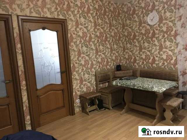 Комната 12 м² в 2-ком. кв., 15/16 эт. в аренду на длительный срок в Волгограде Волгоград - изображение 1