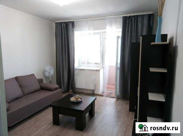 1-комнатная квартира, 40 м², 2/9 эт. в аренду посуточно в Клине Клин - изображение 1