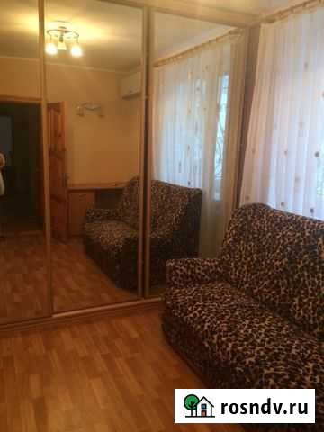 Комната 13 м² в 3-ком. кв., 2/5 эт. в аренду на длительный срок в Симферополе Симферополь - изображение 1