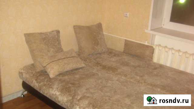 1-комнатная квартира, 13 м², 3/5 эт. в аренду посуточно в Волжском Волгоградской области Волжский - изображение 1