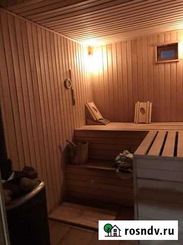 Дом 50 м² на участке 10 сот. в аренду посуточно в Волжском Волгоградской области Волжский - изображение 1