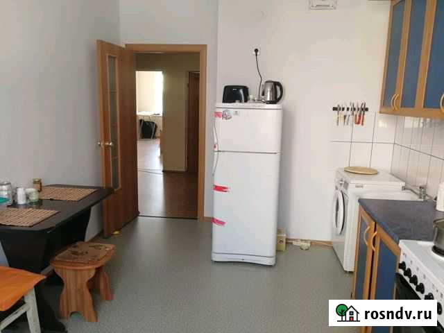 Комната 19 м² в 3-ком. кв., 4/9 эт. на продажу в Ноябрьске Ноябрьск - изображение 1