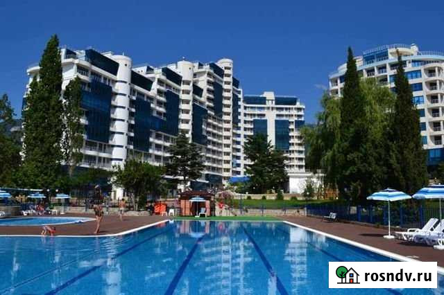 3-комнатная квартира, 108 м², 2/10 эт. в аренду посуточно в Ялте Ялта - изображение 1