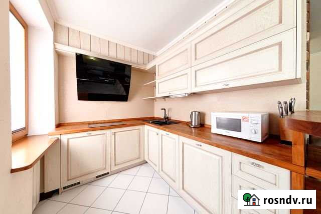 2-комнатная квартира, 58 м², 2/5 эт. в аренду посуточно в Новороссийске Новороссийск - изображение 1