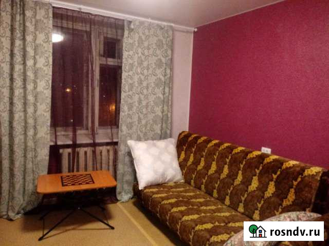 Комната 12 м² в 8-ком. кв., 6/9 эт. в аренду посуточно в Петрозаводске Петрозаводск - изображение 1