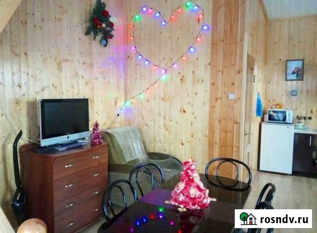 Таунхаус 70 м² на участке 4 сот. в аренду посуточно в Магнитогорске Магнитогорск - изображение 1