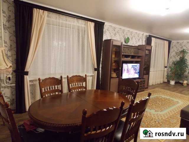 Коттедж 200 м² на участке 10 сот. в аренду посуточно в Хвалынске Хвалынск - изображение 1