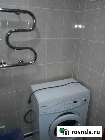 1-комнатная квартира, 35 м², 3/5 эт. в аренду посуточно в Знаменске Астраханской области Знаменск - изображение 1