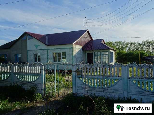 Дом 72 м² на участке 17 сот. на продажу в Красном Липецкой области Красное - изображение 1