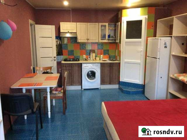 Квартира-студия, 30 м², 1/3 эт. в аренду посуточно в Ялте Ялта - изображение 1