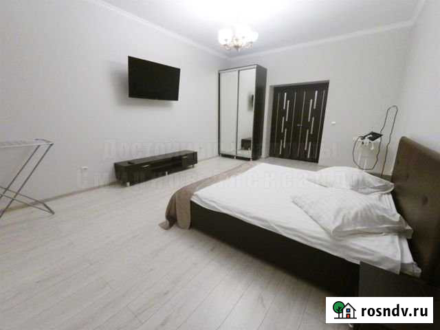 2-комнатная квартира, 65 м², 1/3 эт. в аренду на длительный срок в Зеленоградске Зеленоградск - изображение 1