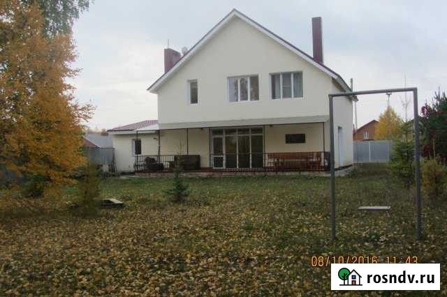 Дом 240 м² на участке 12 сот. в аренду посуточно в Магнитогорске Магнитогорск - изображение 1