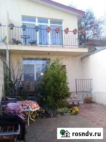 2-комнатная квартира, 77 м², 1/2 эт. в аренду на длительный срок в Севастополе Севастополь - изображение 1