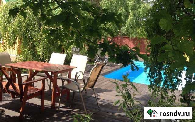 Дом 80 м² на участке 11 сот. в аренду посуточно во Всеволожске Всеволожск - изображение 1