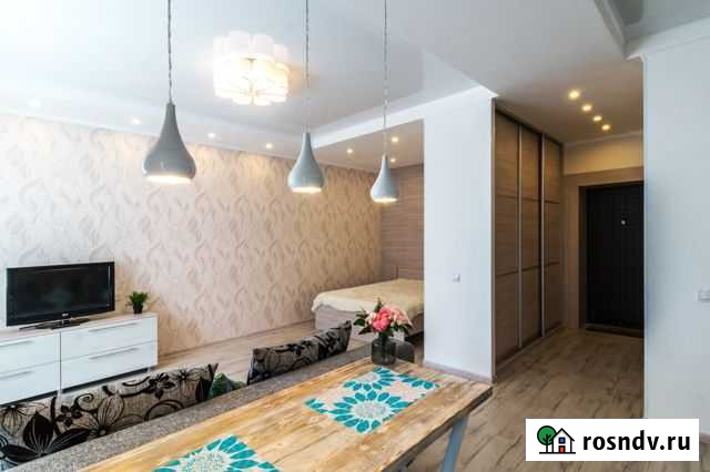 Квартира-студия, 43 м², 4/6 эт. в аренду посуточно в Омске Омск - изображение 1