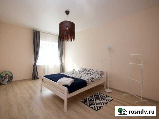 2-комнатная квартира, 65 м², 1/3 эт. в аренду посуточно в Великом Новгороде Великий Новгород - изображение 1