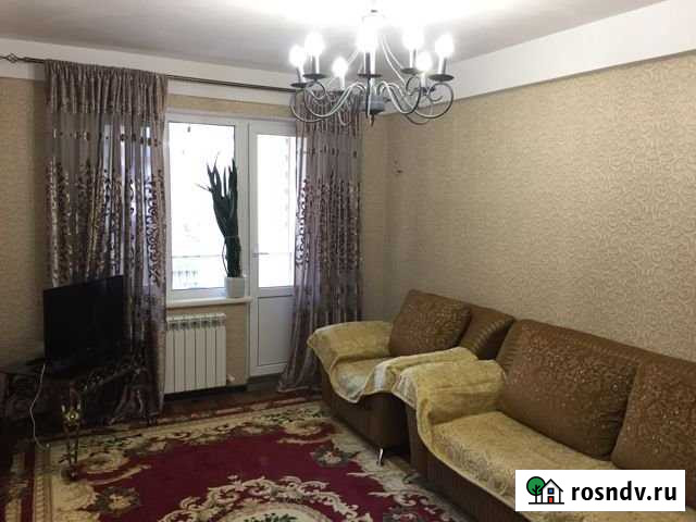 3-комнатная квартира, 64 м², 3/10 эт. в аренду посуточно в Каспийске Каспийск - изображение 1