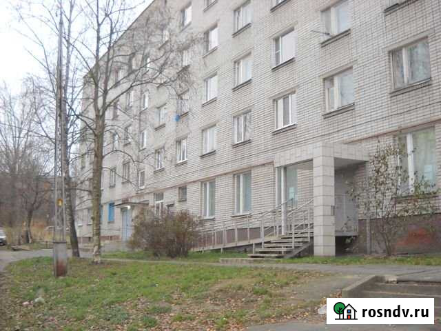 Комната 18 м² в 7-ком. кв., 1/5 эт. в аренду на длительный срок в Петрозаводске Петрозаводск - изображение 1