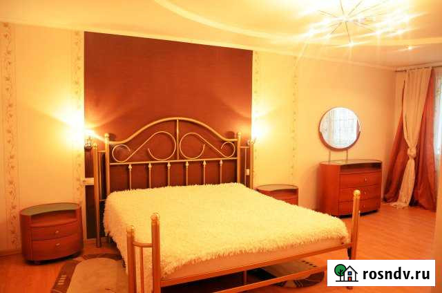 Таунхаус 212 м² на участке 1 сот. в аренду посуточно в Ялте Ялта - изображение 1