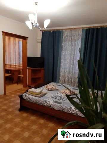 2-комнатная квартира, 80 м², 2/9 эт. в аренду посуточно в Балаково Балаково - изображение 1