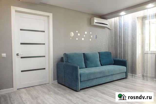 2-комнатная квартира, 42 м², 2/4 эт. в аренду посуточно в Шахтах Шахты - изображение 1