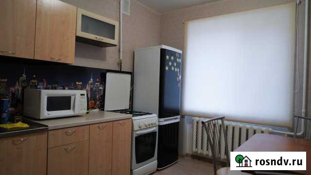 2-комнатная квартира, 62 м², 1/5 эт. в аренду посуточно в Надыме Надым - изображение 1