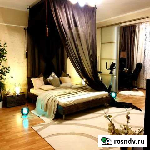 3-комнатная квартира, 80 м², 2/10 эт. в аренду посуточно в Курске Курск - изображение 1