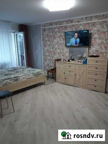 1-комнатная квартира, 35 м², 3/5 эт. в аренду посуточно в Калининграде Калининград - изображение 1