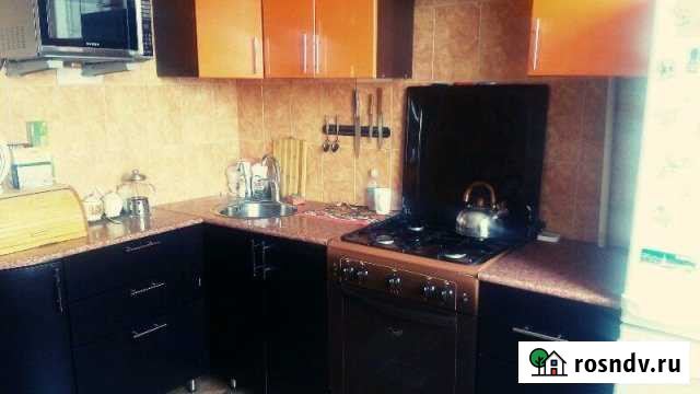 1-комнатная квартира, 50 м², 7/9 эт. в аренду посуточно в Вольске Вольск - изображение 1