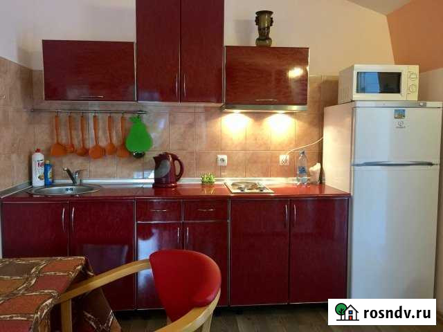 1-комнатная квартира, 38 м², 2/2 эт. в аренду на длительный срок в Ялте Ялта - изображение 1