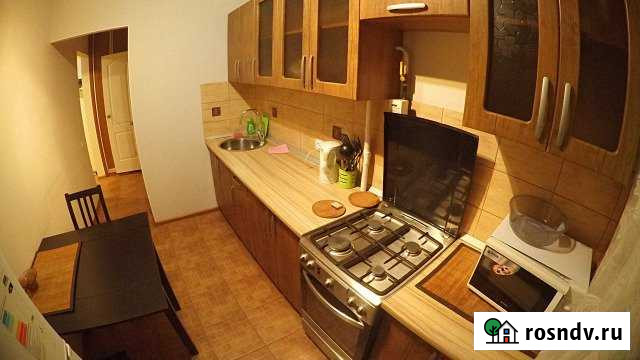 2-комнатная квартира, 56 м², 7/9 эт. в аренду посуточно в Омске Омск - изображение 1