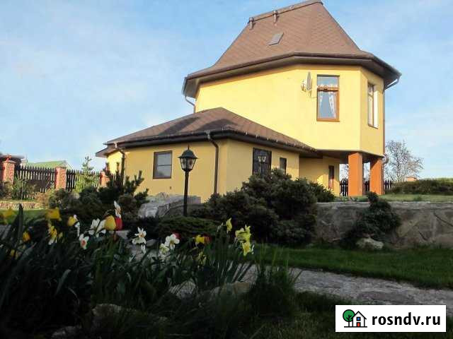 Коттедж 40 м² на участке 20 сот. в аренду посуточно в Петергофе Петергоф - изображение 1