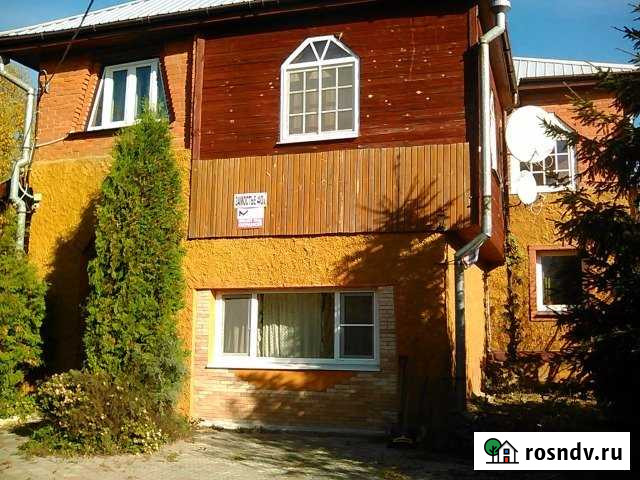 Коттедж 200 м² на участке 20 сот. в аренду посуточно в Санкт-Петербурге Санкт-Петербург - изображение 1