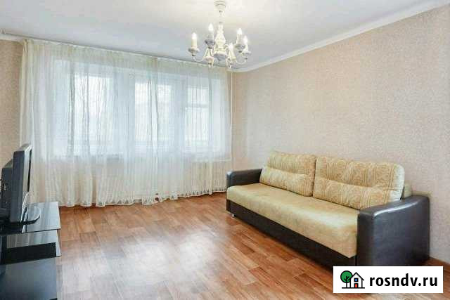 2-комнатная квартира, 45 м², 2/5 эт. в аренду посуточно в Кургане Курган - изображение 1