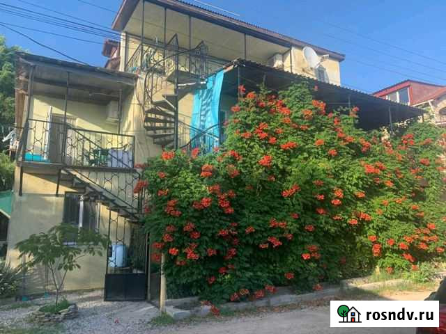 Дача 240 м² на участке 4 сот. в аренду посуточно в Евпатории Евпатория - изображение 1