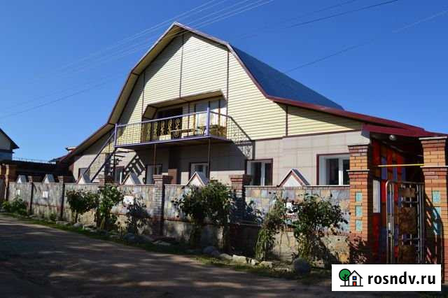 Коттедж 200 м² на участке 10 сот. в аренду посуточно в Белокурихе Белокуриха - изображение 1