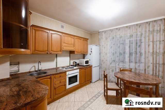 2-комнатная квартира, 72 м², 3/9 эт. в аренду посуточно в Томске Томск - изображение 1