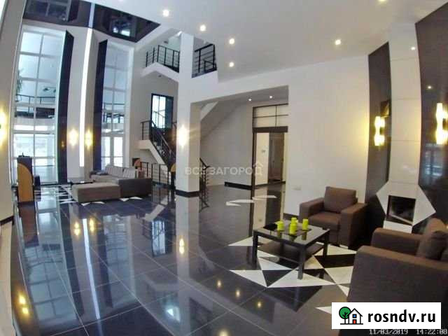 Коттедж 960 м² на участке 21 сот. в аренду посуточно в Екатеринбурге Екатеринбург - изображение 1