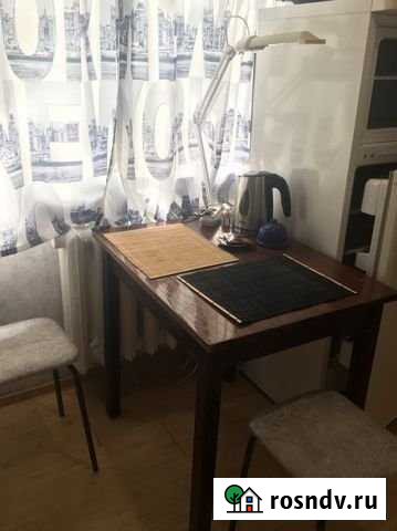 Комната 16 м² в 2-ком. кв., 2/5 эт. в аренду на длительный срок в Симферополе Симферополь - изображение 1