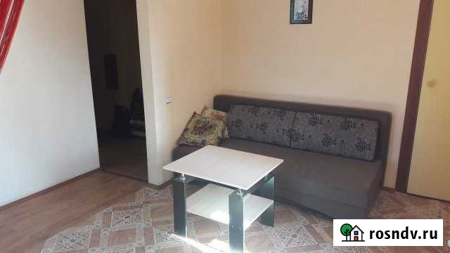 1-комнатная квартира, 32 м², 3/4 эт. в аренду посуточно в Каменске-Уральском Каменск-Уральский - изображение 1