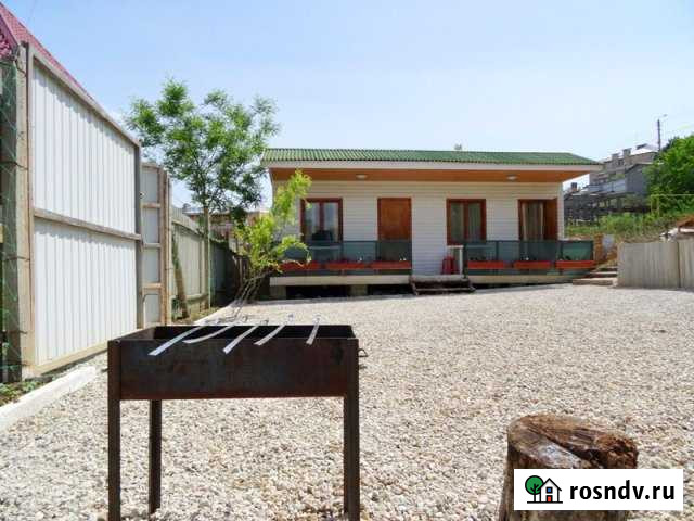 Дом 48 м² на участке 5 сот. в аренду посуточно в Судаке Судак - изображение 1