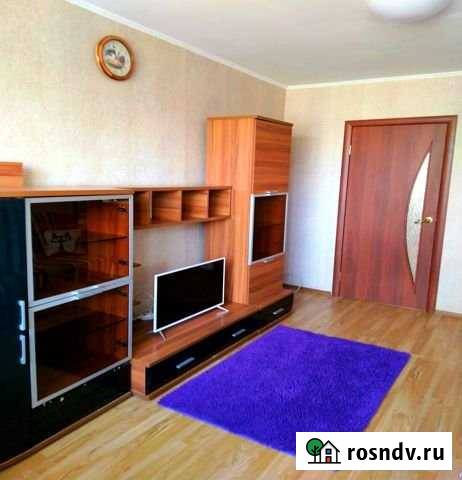 2-комнатная квартира, 49 м², 3/5 эт. в аренду посуточно в Артеме Артем - изображение 1