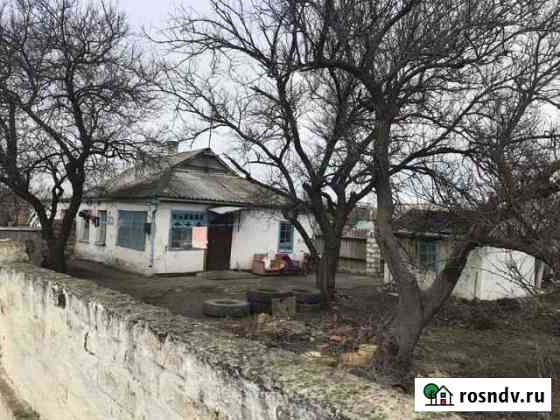 Дом 50 м² на участке 6 сот. на продажу в Октябрьском Республики Крым Октябрьское