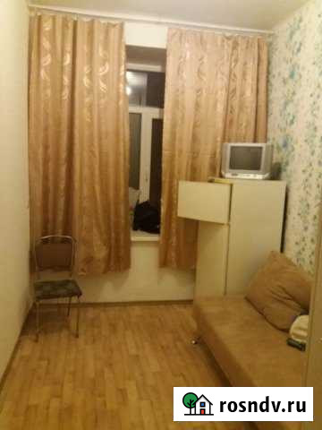 Комната 8 м² в 6-ком. кв., 2/2 эт. на продажу в Саратове Саратов - изображение 1